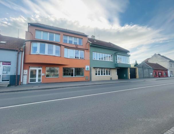 Pronájem bytu 3+1, Veselí nad Moravou, tř. Masarykova, 130 m2