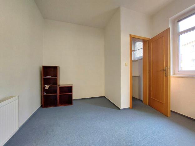 Pronájem bytu 1+1, Hradec Králové - Kukleny, Pardubická, 40 m2