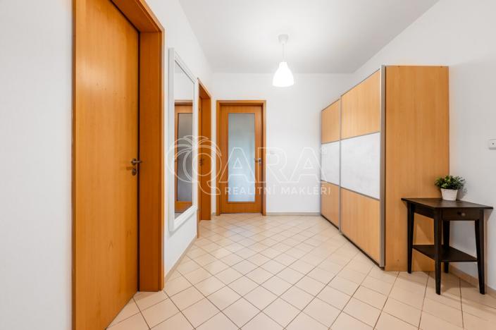 Pronájem bytu 2+kk, Praha - Liboc, Naardenská, 80 m2