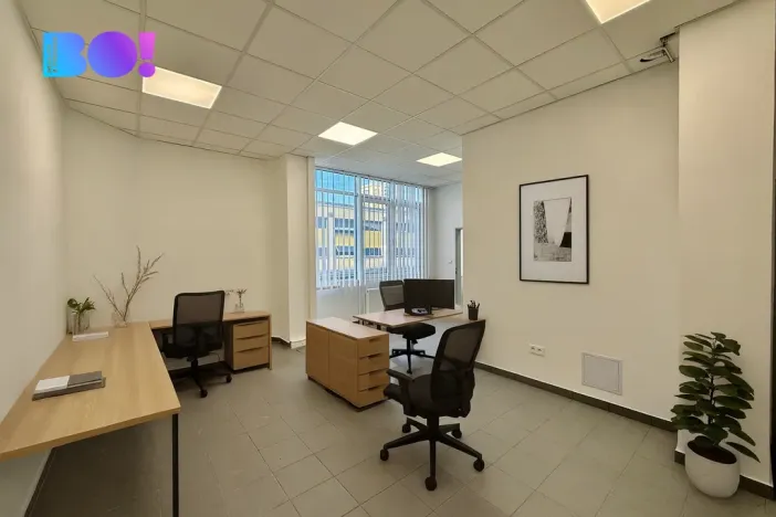 Pronájem kanceláře, Třinec, nám. Svobody, 61 m2