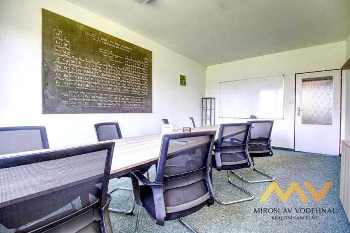 Pronájem skladu, Hradec Králové - Kukleny, Kudrnova, 300 m2