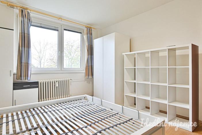 Pronájem bytu 1+1, Židlochovice, sídl. Družba, 30 m2