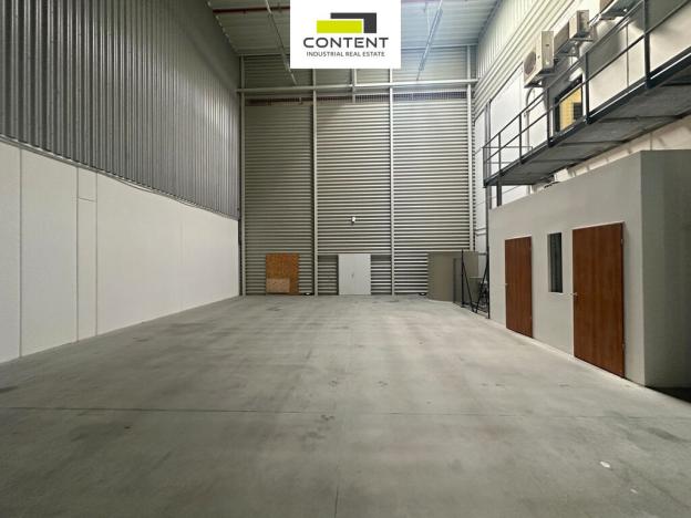 Pronájem skladu, Chrášťany, Za Tratí, 550 m2