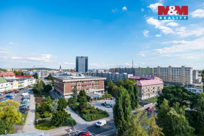 Prodej bytu 3+1, Chomutov, Bezručova, 85 m2