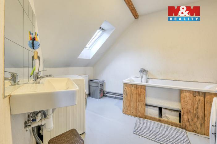 Prodej rodinného domu, Cebiv, 360 m2