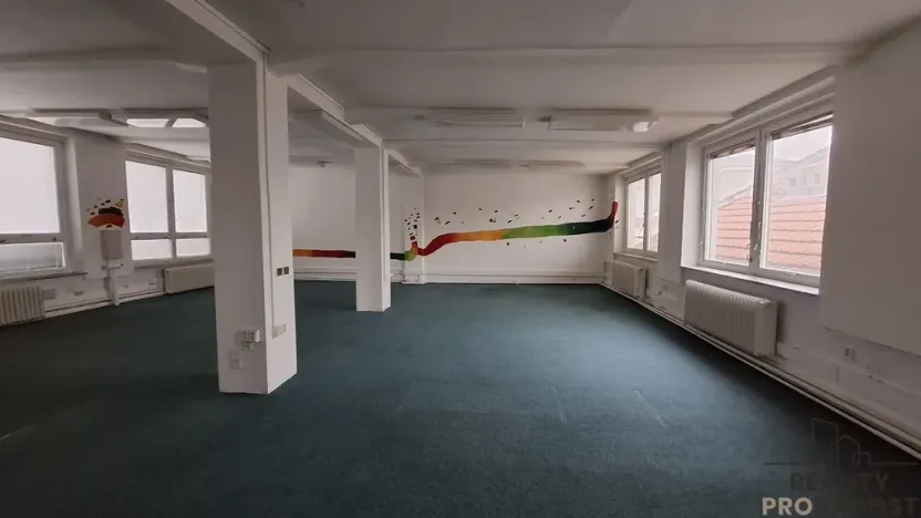 Pronájem obchodního prostoru, Brno, Lidická, 150 m2