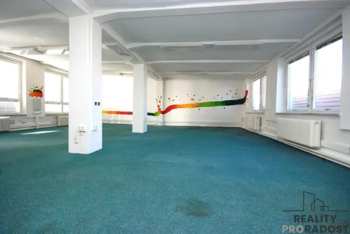 Pronájem obchodního prostoru, Brno, Lidická, 150 m2