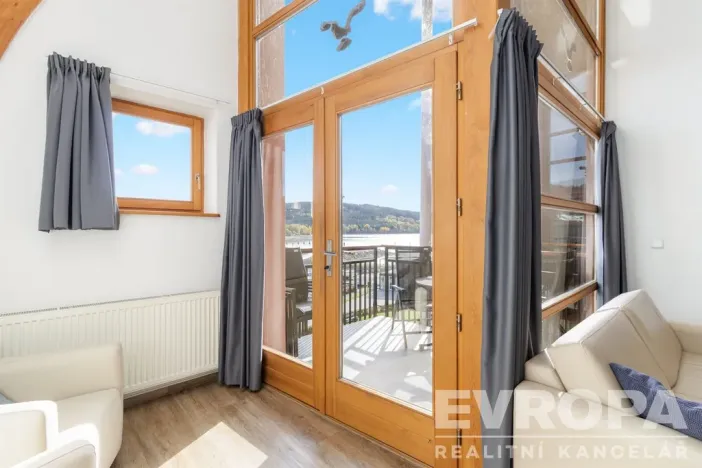 Prodej atypického bytu, Lipno nad Vltavou - Slupečná, 95 m2