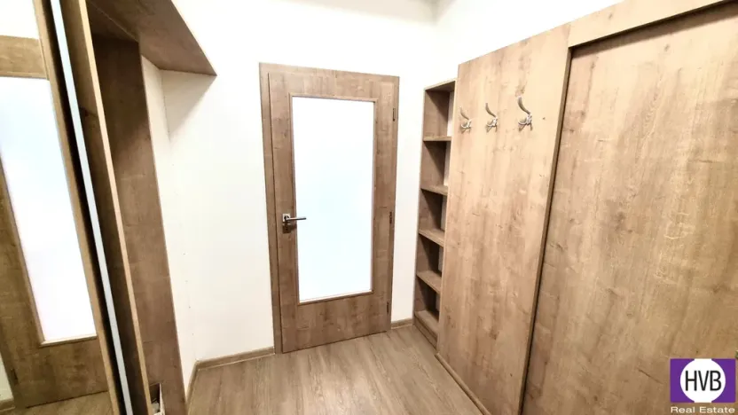 Pronájem bytu 1+kk, Praha, Holandská, 30 m2