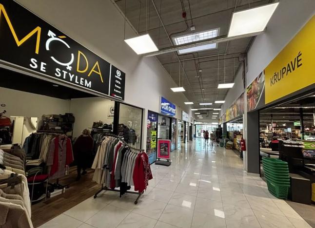 Pronájem obchodního prostoru, Slavkov u Brna, Křenovická, 32 m2