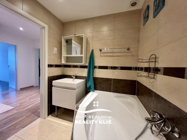 Pronájem bytu 3+1, Ostrava, Podroužkova, 70 m2