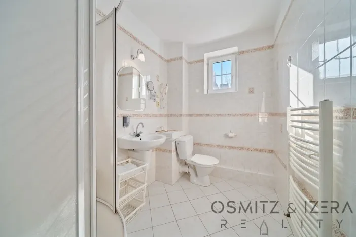 Prodej ubytování, Praha - Libeň, Davídkova, 890 m2