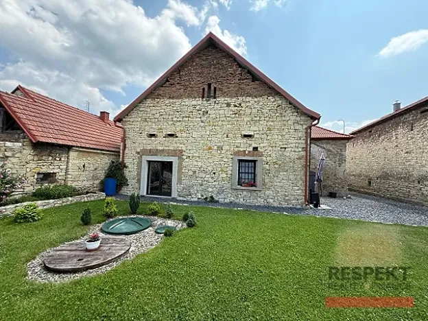 Prodej rodinného domu, Peruc, 235 m2