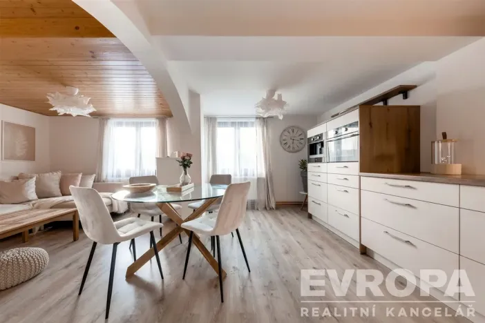 Prodej chalupy, Trhová Kamenice, 197 m2