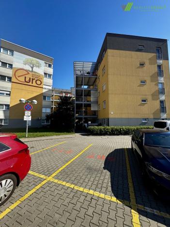 Pronájem kanceláře, Břeclav, třída 1. máje, 240 m2