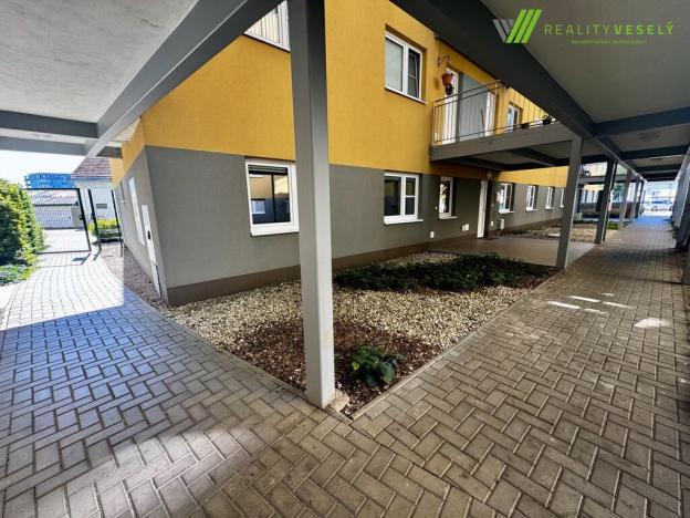 Pronájem kanceláře, Břeclav, třída 1. máje, 240 m2