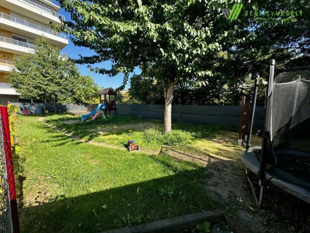 Pronájem kanceláře, Břeclav, třída 1. máje, 240 m2