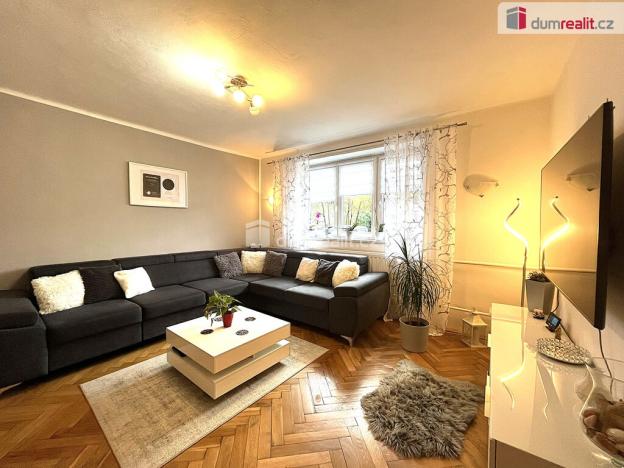 Prodej bytu 2+1, Cheb - Dolní Dvory, Pražská, 64 m2