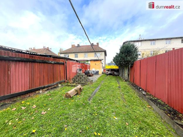 Prodej bytu 2+1, Cheb - Dolní Dvory, Pražská, 64 m2