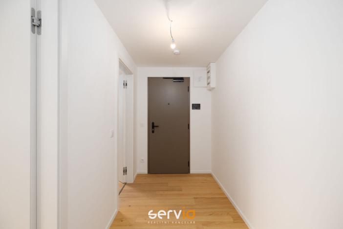 Pronájem bytu 2+kk, Brno, Bratislavská, 41 m2