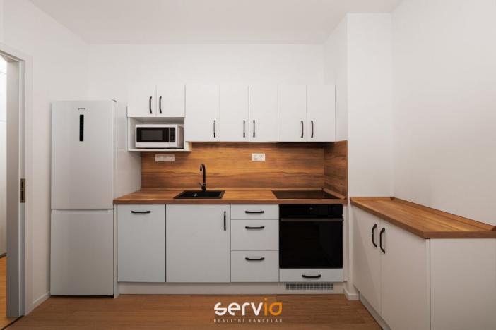 Pronájem bytu 2+kk, Brno, Bratislavská, 41 m2