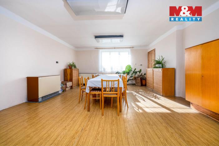 Prodej kanceláře, Oskořínek, Družstevní, 850 m2