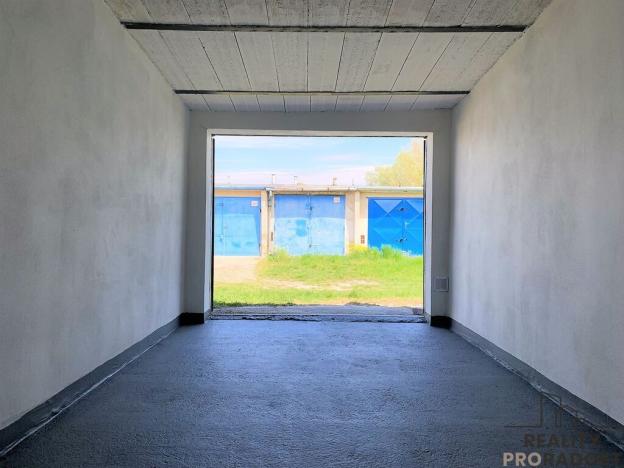 Pronájem garáže, Hodonín, 18 m2