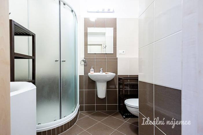 Pronájem bytu 1+kk, Praha - Kyje, Sicherova, 31 m2