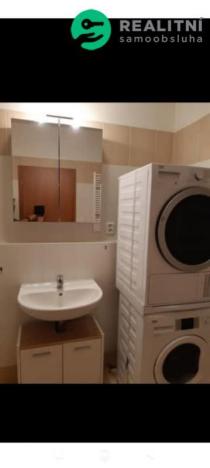 Prodej bytu 1+kk, Praha - Horní Měcholupy, Hornoměcholupská, 45 m2