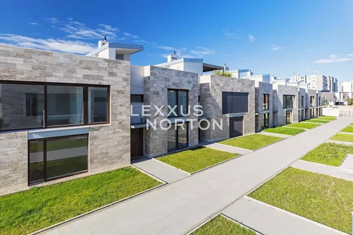 Prodej rodinného domu, Praha - Libuš, V Hrobech, 380 m2