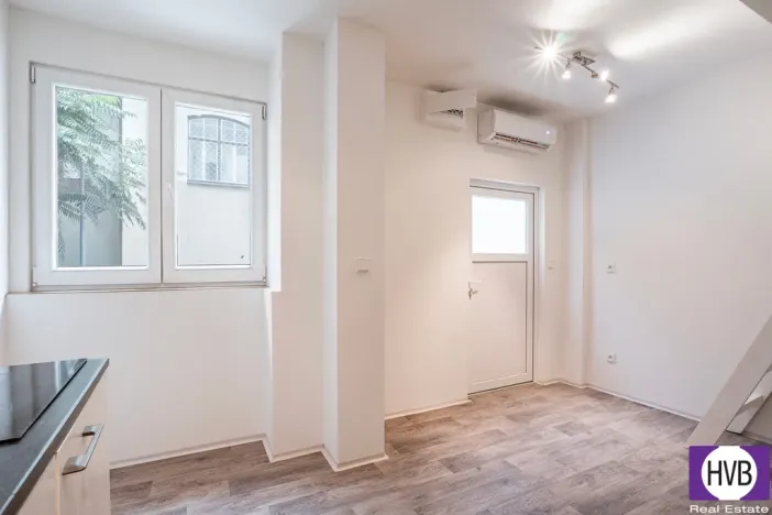 Prodej bytu 1+kk, Praha, Husitská, 20 m2