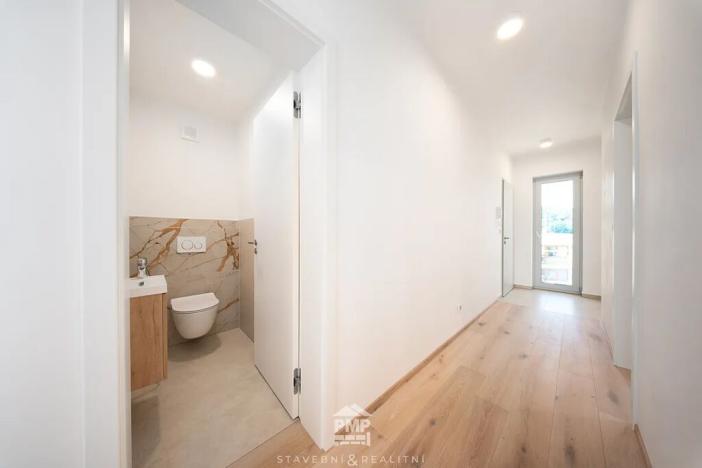 Prodej rodinného domu, Nebovidy, 359 m2