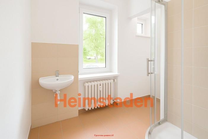 Pronájem bytu 1+kk, Karviná - Nové Město, Brožíkova, 28 m2