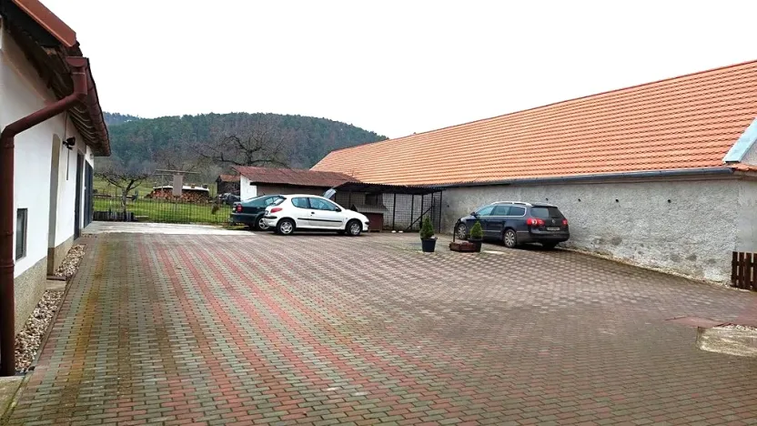 Prodej vícegeneračního domu, Borotice, 282 m2