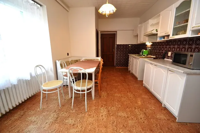 Prodej vícegeneračního domu, Borotice, 282 m2