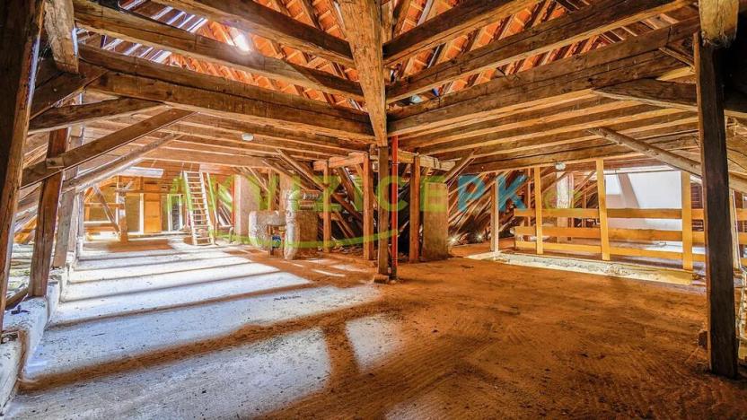 Prodej ubytování, Čechtice, nám. Dr. Tyrše, 1672 m2