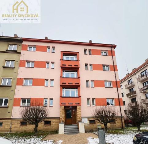 Pronájem bytu 2+1, Hradec Králové, Na Střezině, 54 m2