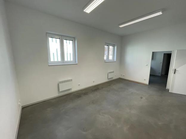 Pronájem obchodního prostoru, Praha - Horní Počernice, Bystrá, 329 m2