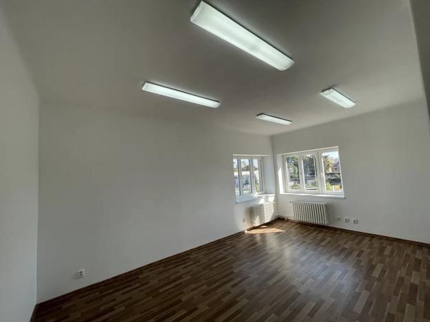 Pronájem kanceláře, Praha - Horní Počernice, Bystrá, 30 m2