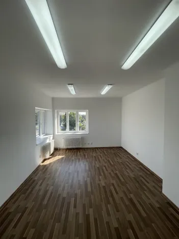 Pronájem kanceláře, Praha - Horní Počernice, Bystrá, 30 m2