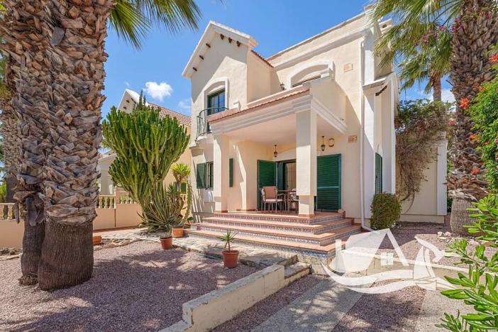 Prodej vily, Orihuela, Španělsko, 87 m2