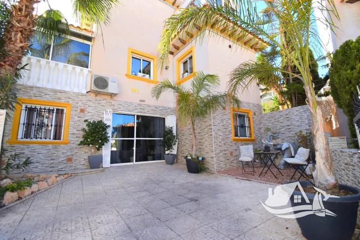 Prodej vily, Orihuela, Španělsko, 103 m2