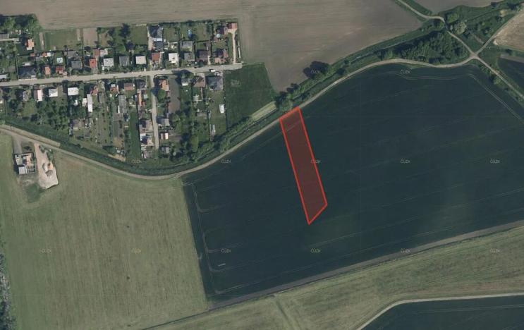 Prodej pole, Březno, 4837 m2