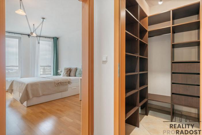 Prodej bytu 2+kk, Praha - Stodůlky, Tlumačovská, 62 m2