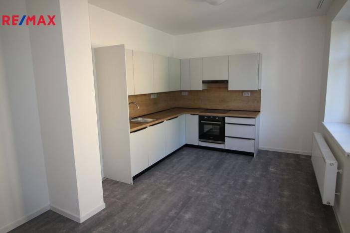 Pronájem bytu 2+kk, Jablonec nad Nisou, Podhorská, 50 m2