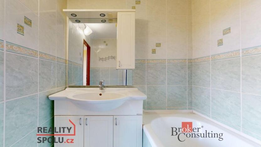 Prodej bytu 2+1, Chomutov, Pod Břízami, 60 m2