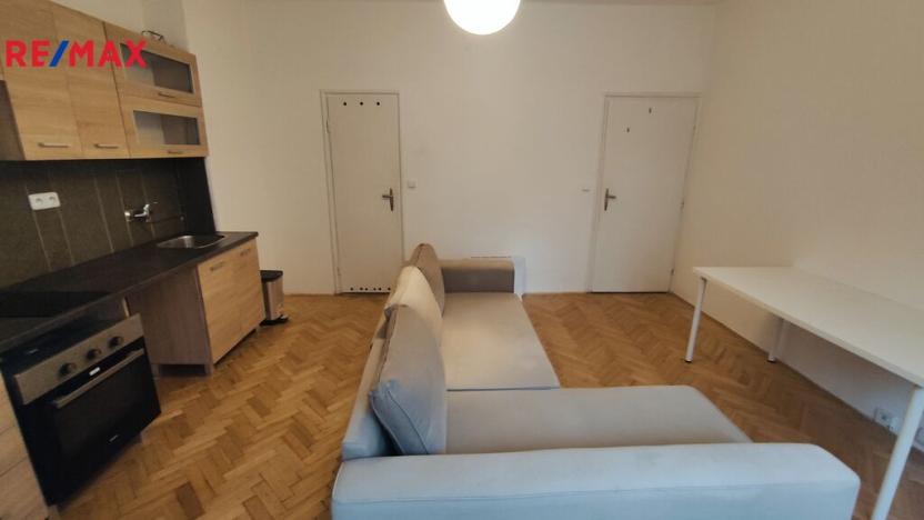 Pronájem bytu 2+kk, Olomouc - Nová Ulice, Wolkerova, 45 m2