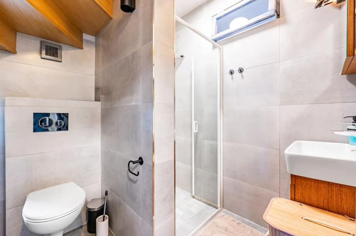 Prodej rodinného domu, Roztoky, 141 m2