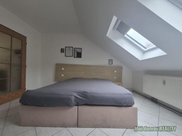 Pronájem bytu 2+kk, Praha - Smíchov, U Santošky, 50 m2