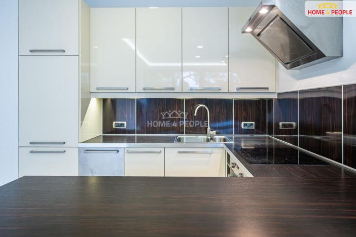 Prodej bytu 2+kk, Praha - Podolí, Jeremenkova, 62 m2